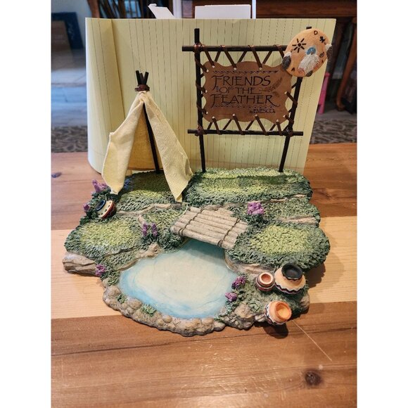 Friends Of The Feather Enesco Figurine display With Teepee & Pond - Picture 6 of 6